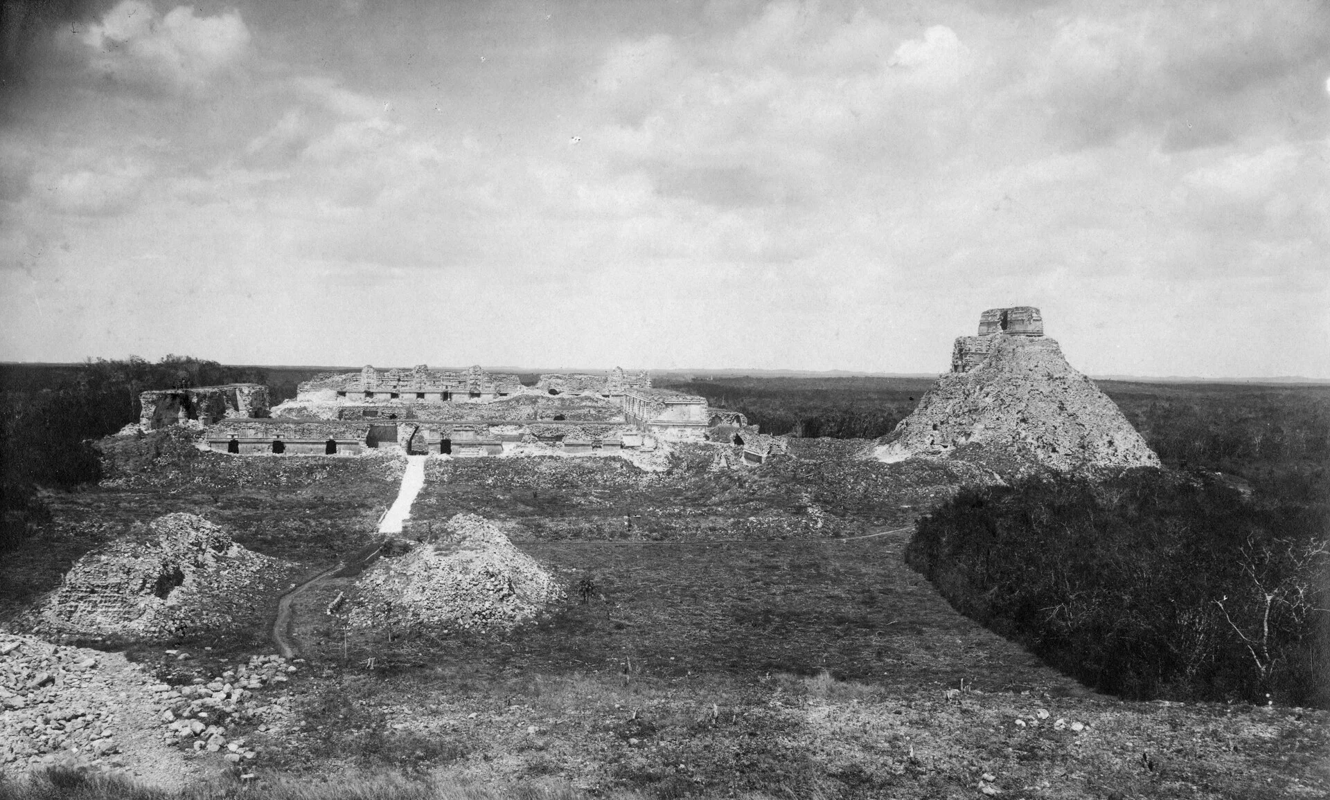 Castillo y arquitectura histórica de México con vista panorámica